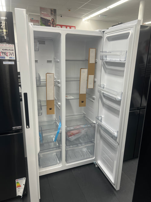 Montpellier MSBS442W - White American Style Side by Side Fridge Freezer - 442L Capacity - E Energy Rating - Unboxed