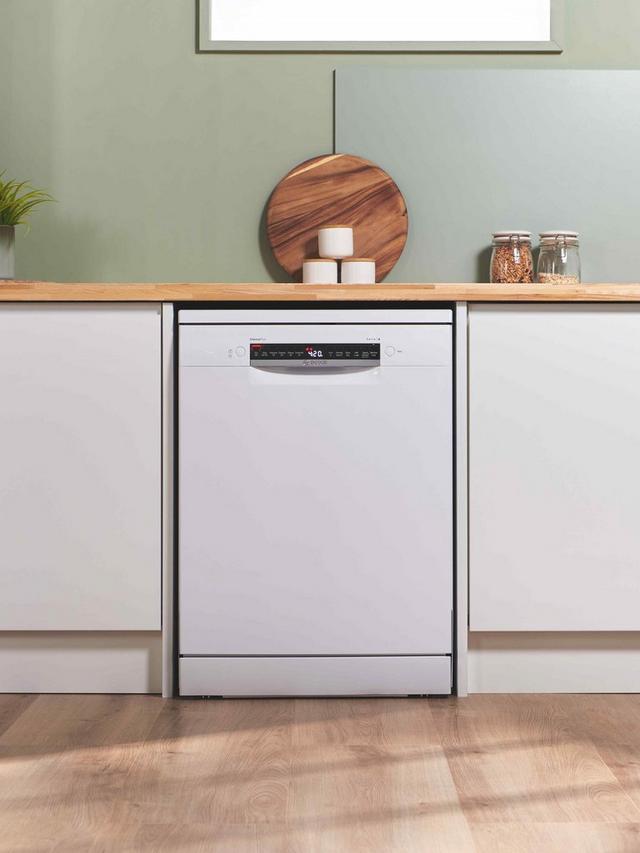 Bosch SMS4EKW06G - White Freestanding Dishwasher - B energy