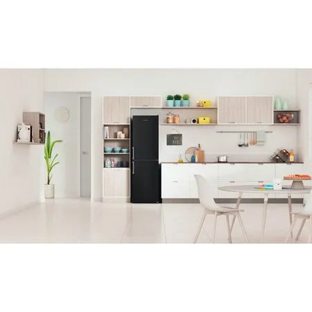 Indesit IB55 732 B UK - Black Freestanding 50/50 Low Frost Fridge Freezer - E energy