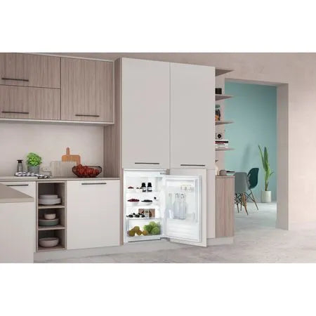 Indesit INS 9012 - White Integrated Low Frost Fridge - E energy