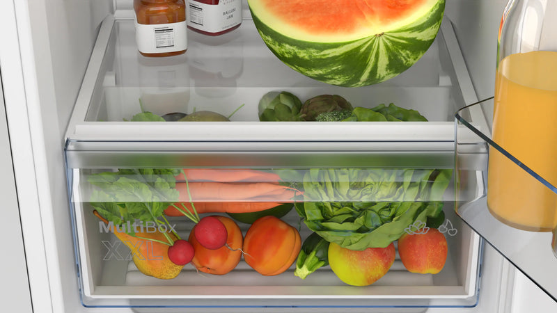 Bosch Series 2 KIR21NSE0 - Fully Integrated In column Larder Fridge - 136 Litres - E energy