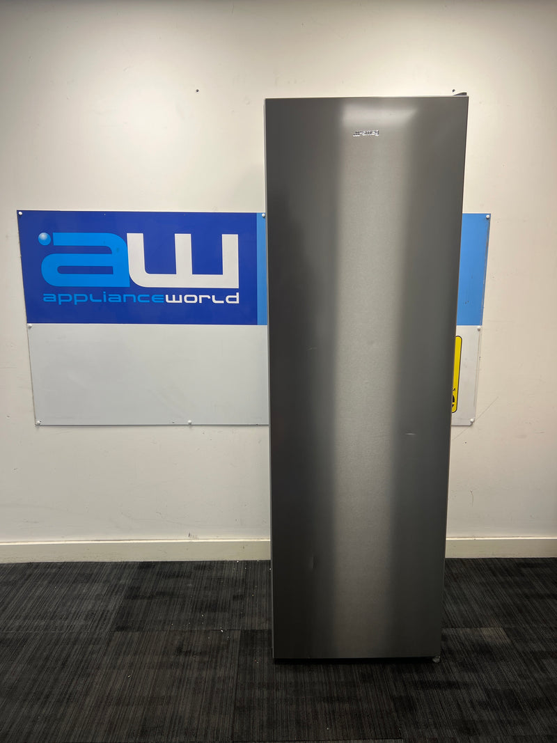 Smeg UKFS18EV2HX - Stainless steel Freestanding Auto Defrost Fridge - E energy - Unboxed