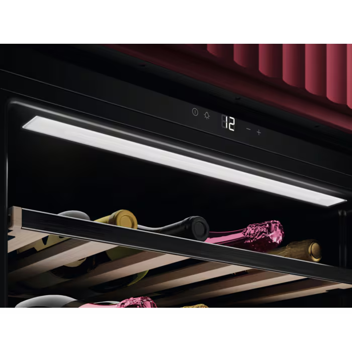AEG NKW8P21KAB - Black 18 Bottle Wine Cooler - 45cm Integrated