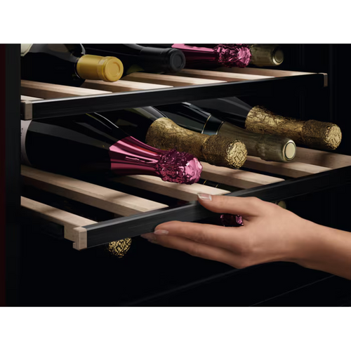 AEG NKW8P21KAB - Black 18 Bottle Wine Cooler - 45cm Integrated