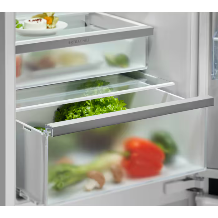 AEG OSC7C181DF - White Integrated Fridge Freezer - 182L + 62L - D Energy