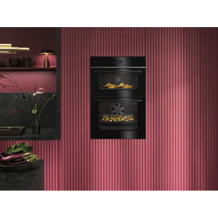 AEG TE7CP61B - Gloss Black Built-in Double Oven - 61L - A Energy