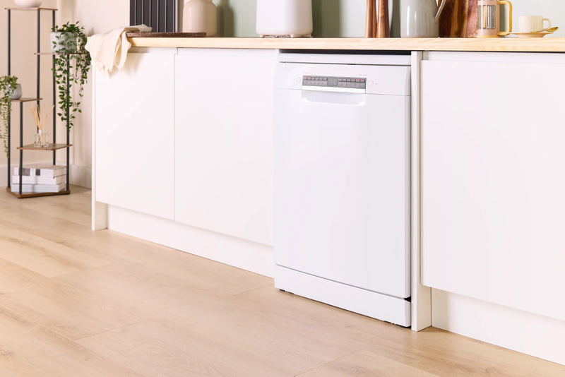 Bosch Series 4 SMS4EMW06G - White Freestanding Dishwasher - B energy