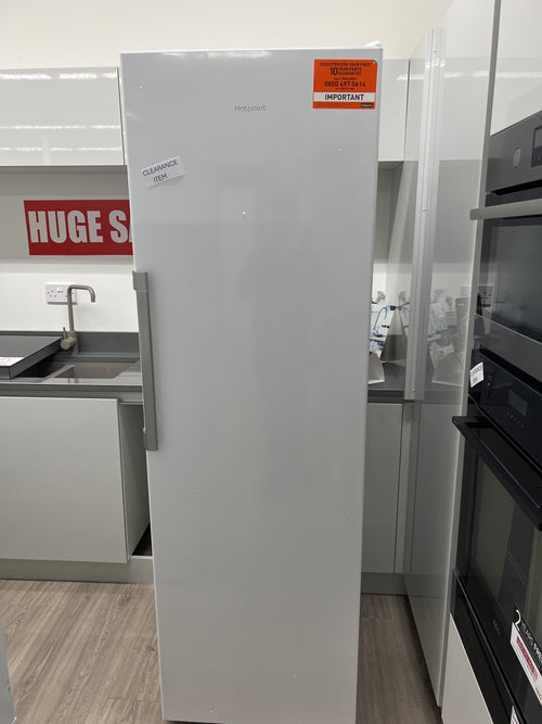 Hotpoint SH8 A2Q WRD UK - White Larder Auto Defrost Fridge - E energy - Unboxed