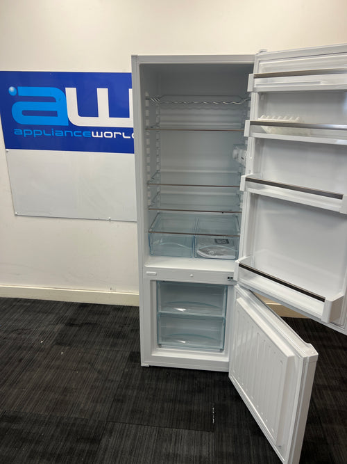 Liebherr CUE2831 - White Freestanding 70/30 Fridge Freezer - E energy - Unboxed