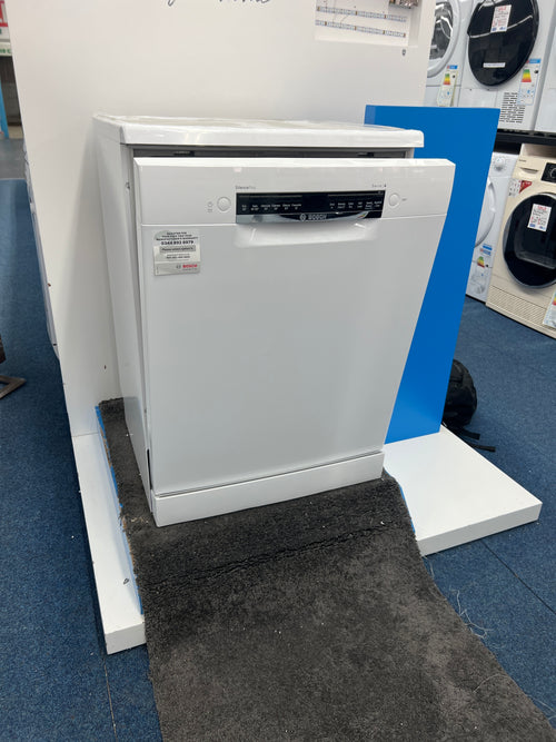 Bosch Series 4 SMS4EKW06G - White Freestanding Dishwasher - B energy - Unboxed