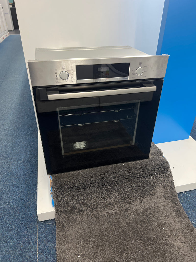 Bosch HQA534BS3B Series 4 - Stainless Steel 71L Built-In Electric Single Oven with added steam function - 3D Hot Air - A+ Energy Rating - Unboxed