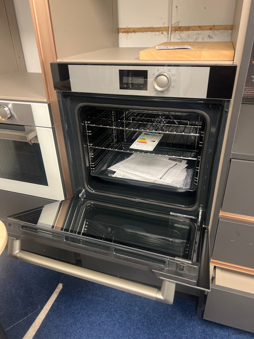 De Dietrich DOP7200BM - Stainless steel Built in Electric Single Oven - A+ energy - Ex Display