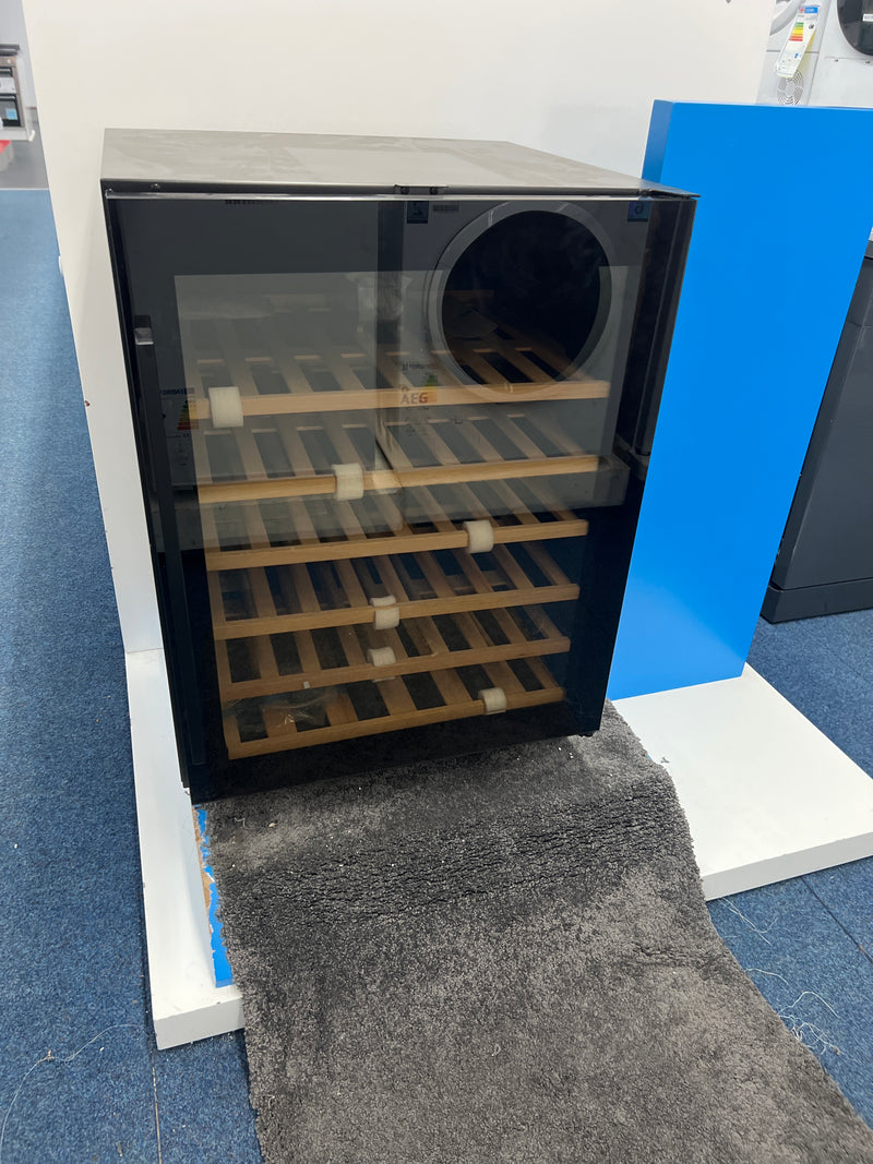 AEG AWUS052B5B - Black 52 Bottle Capacity Wine Cooler - F energy - Unboxed