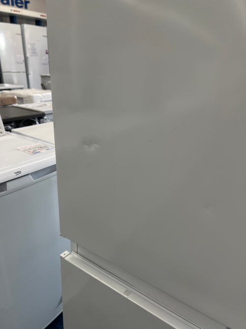 Hotpoint HTC20 T322 UK - White Integrated Frost Free Fridge Freezer - E energy - Unboxed