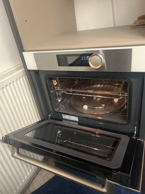 De Dietrich DKC7340W - White Electric Microwave - Ex Display