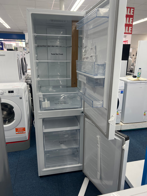Hisense RB390N4WWE - White Fridge Freezer - 304L - E Energy - Unboxed