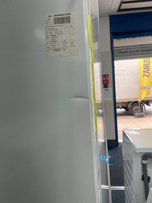 Liebherr CND5704 - White Freestanding Frost Free Fridge Freezer - D energy - Unboxed