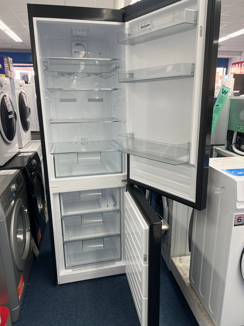 Montpellier MAB386EK - Black Retro No Frost Fridge Freezer - 395L Capacity - E Energy Rating - Unboxed