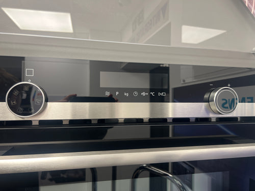 Siemens CM585AGS0B - Black Single Oven - Ex Display