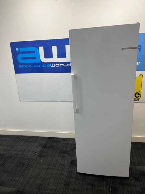 Bosch Series 4 GSN29VWEVG - White Freestanding Frost Free Freezer - E energy - Unboxed