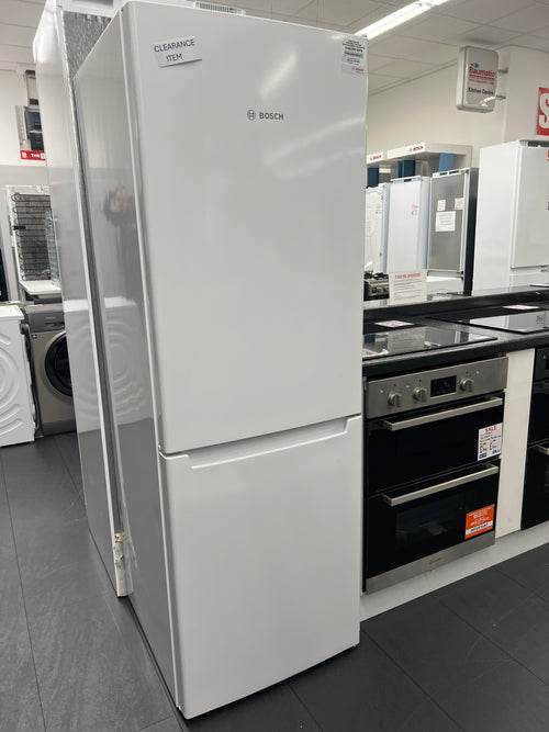 Bosch KGN33NWEAG - White Freestanding 60/40 Frost Free Fridge Freezer - E energy - Unboxed