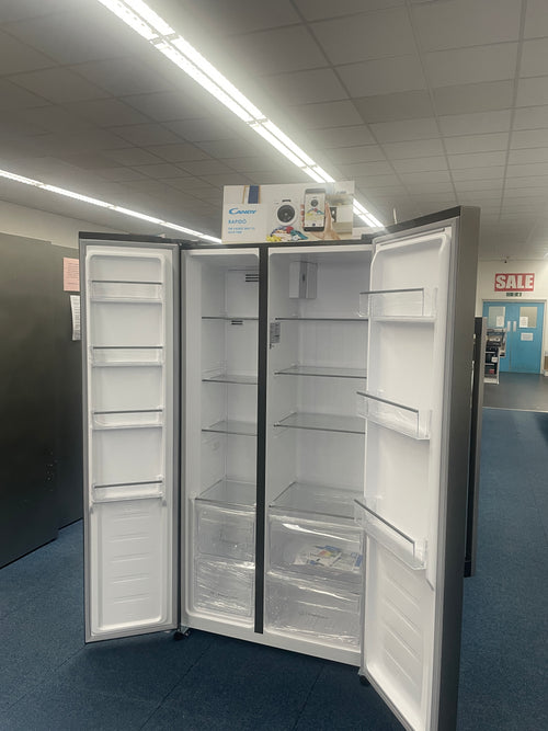 Indesit INGF 6441 XP4UK - Stainless Steel American Fridge Freezer - 442L - E Rated - Display