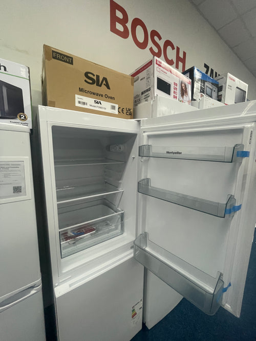 Montpellier MFF155EW - White Freestanding 60/40 Frost Free Fridge Freezer - E energy - Display