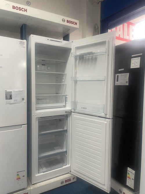 Bosch Series 2 KGN34NWEAG - White Freestanding 50/50 Frost Free Fridge Freezer - E energy - Display