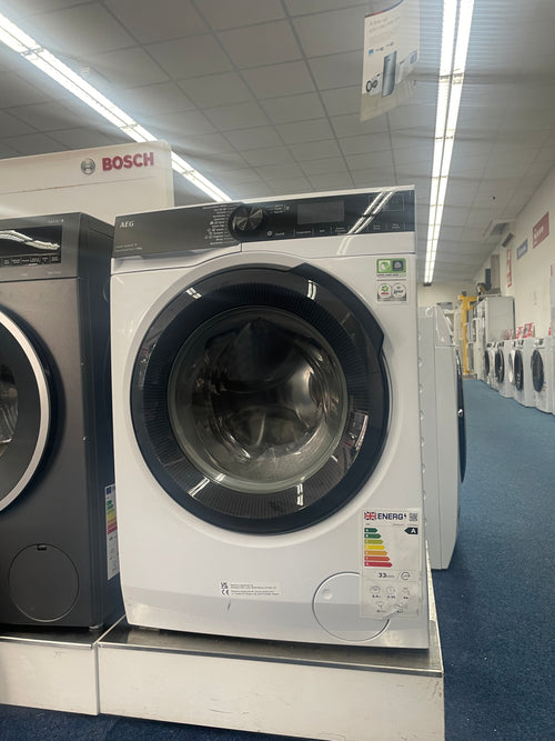 AEG LFR94846WS - 9000 Series White Freestanding 8KG Washing Machine - 1400 RPM - A energy - Display