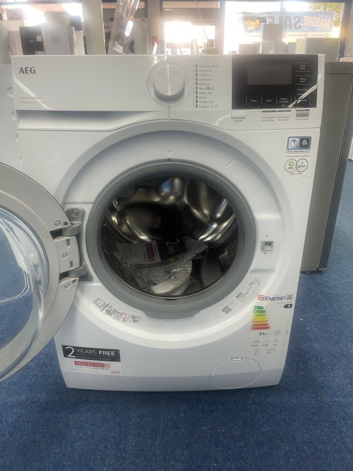 AEG LFR61144B - 6000 Series White Freestanding 10KG Washing Machine - 1400 RPM - A energy - Display