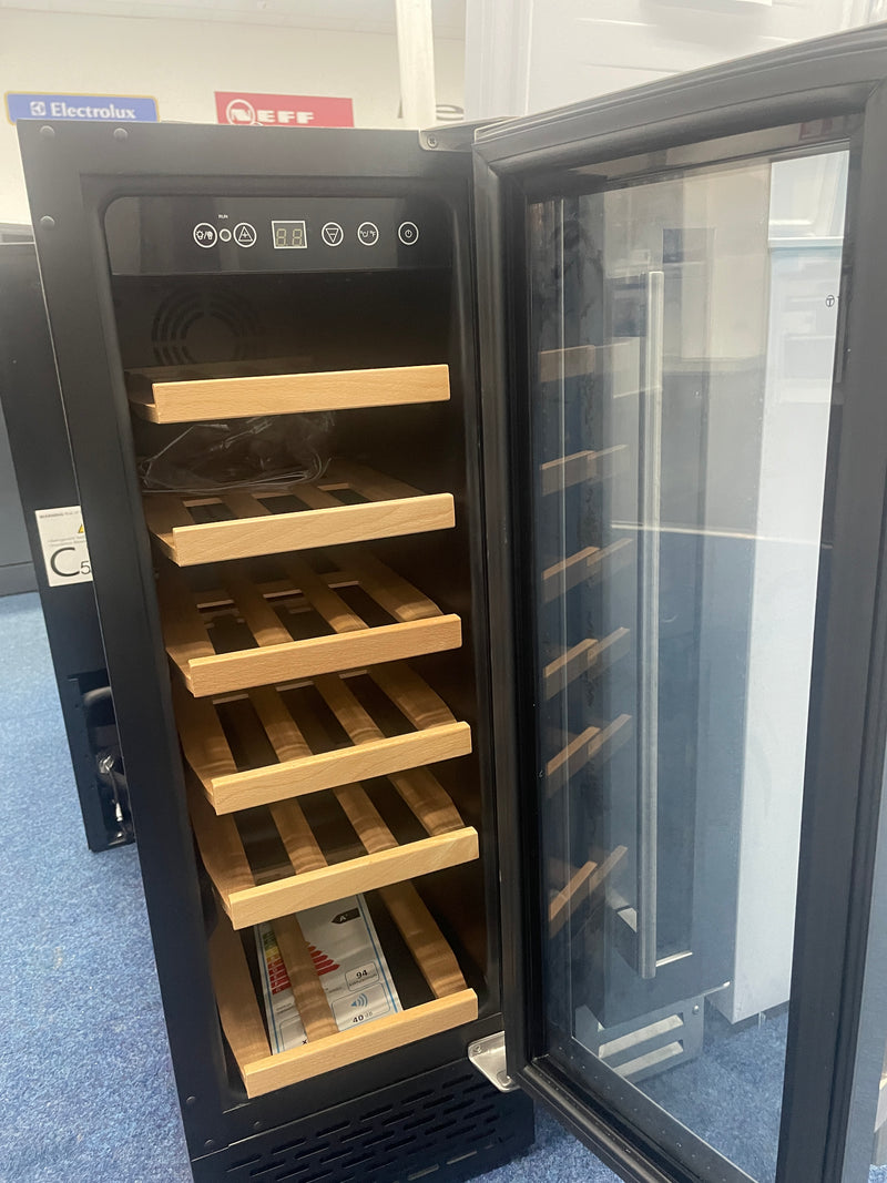Cata UBSSWC30 - Stainless Steel Wine Cooler - F energy - Display