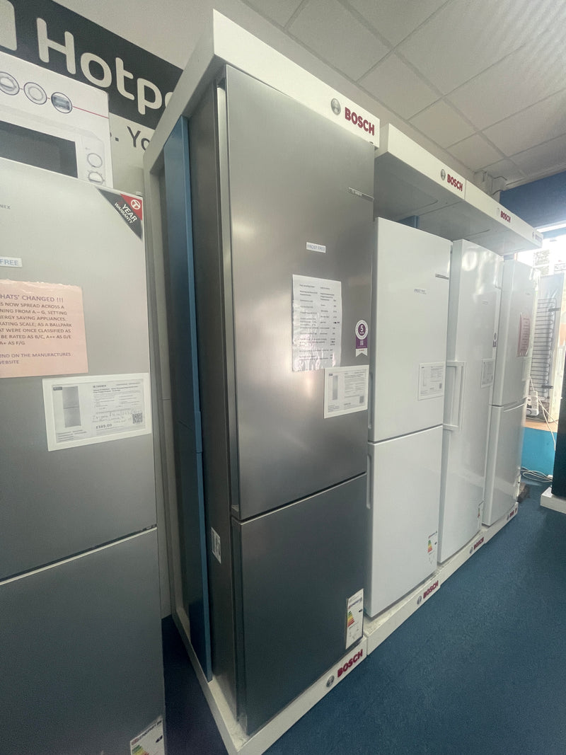 Bosch Series 4 KGN392LDFG - Silver Freestanding 70/30 Frost Free Fridge Freezer - D energy - Display