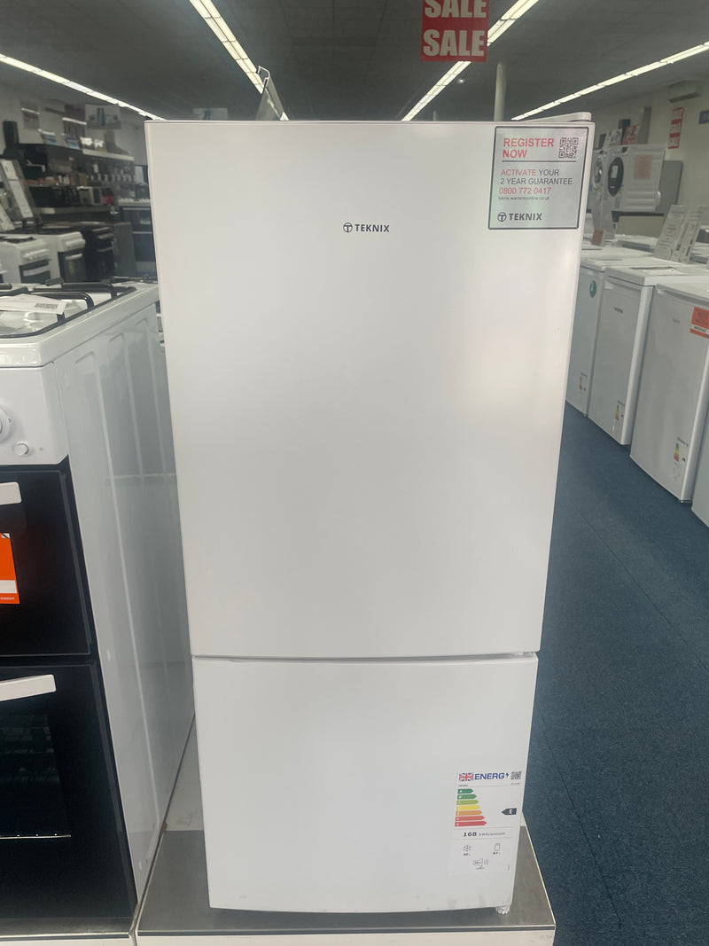 Teknix SF114W - White Freestanding 60/40 Smart Frost Fridge Freezer - E energy - Display