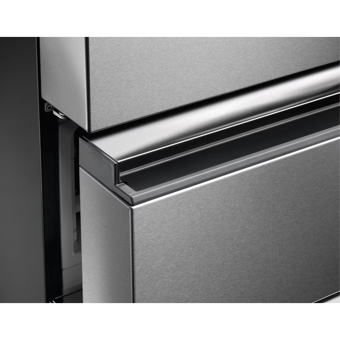 AEG RMB954E9VX - Stainless steel Freestanding Frost Free Fridge - E energy