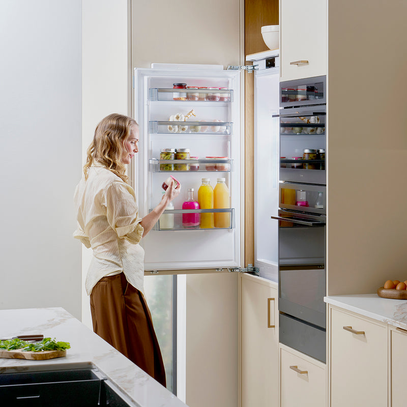 Caple Ri7321 - White 70/30 Fridge Freezer - 180L/63L - E Energy
