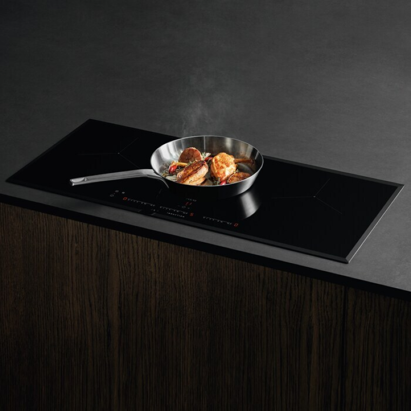 AEG IKK93431FB - 3 Zone Induction Hob