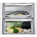 AEG SKS818E9ZC - Integrated Auto Defrost Fridge - E energy