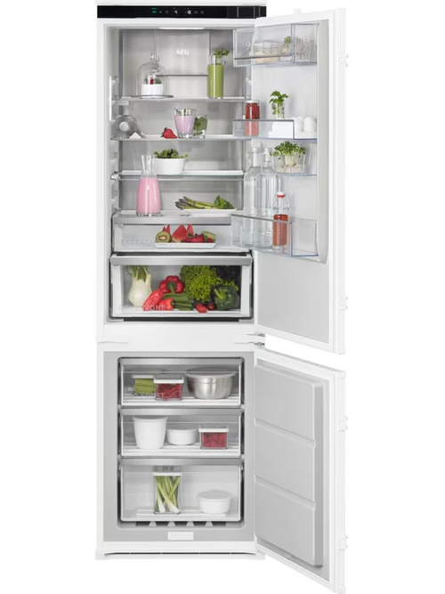 AEG NSC8M191DS - Integrated 70/30 Frost Free Fridge Freezer - D energy