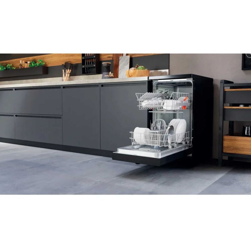 Hotpoint HF9E 1B19 B UK - Black Freestanding Dishwasher - F energy