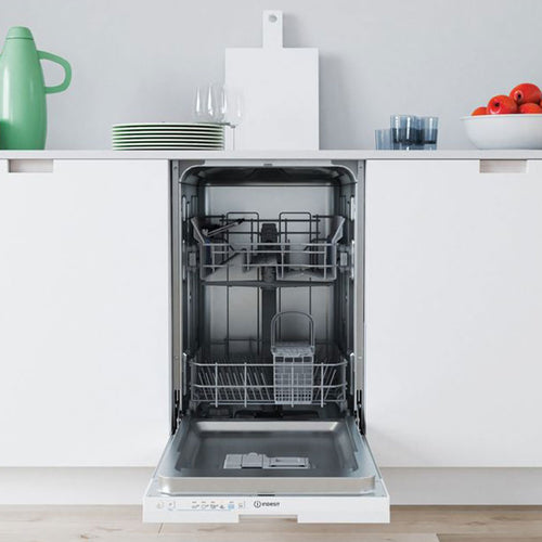 Indesit IN2IE10CS80UK integrated dishwasher lifestyle image