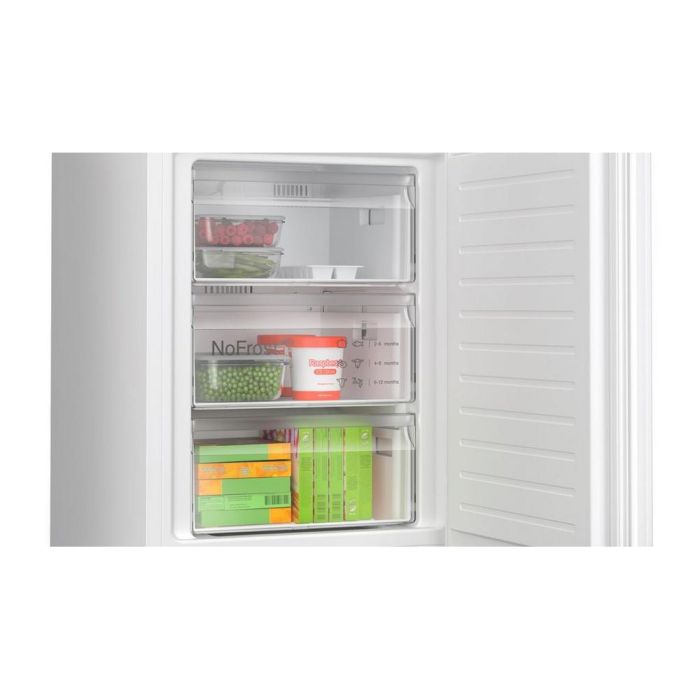 Bosch KGN362WDFG - White Freestanding 60/40 Frost Free Fridge Freezer - D energy