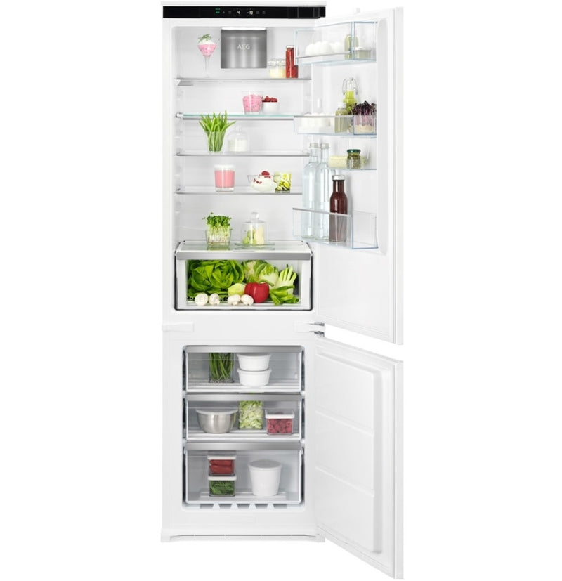 AEG NSC7G181DS - Integrated Frost Free Fridge Freezer - E energy