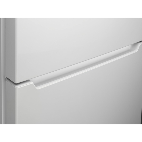 AEG ORC5S331EW - White Freestanding 70/30 Low Frost Fridge Freezer - E energy