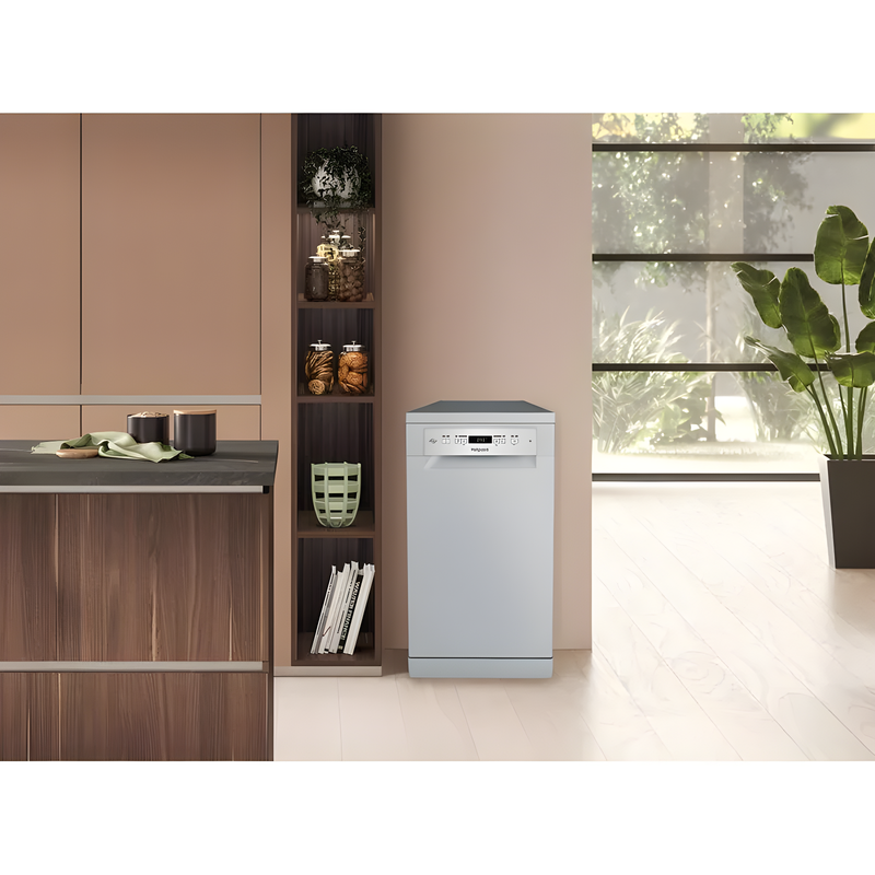 Hotpoint HP3FC10BS7A0SUK - Silver Freestanding Slimline Dishwasher - 10 Place Settings - C Energy