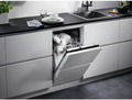 AEG FSE52407Z - Fully Integrated Slimline Dishwasher - 9 Place Settings - E Rated