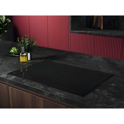 AEG SK85IM0XFB - Black 80cm Induction Hob - Double Bridge - 5 Zones