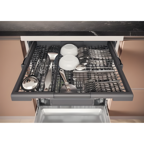 Hotpoint H7FHS51WUK - White Freestanding Full Size Dishwasher - Third Rack - B Energy