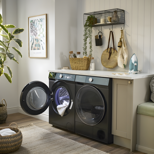 Hisense WF7S1247BB - Black 12KG Washing Machine - 1400 RPM - A energy