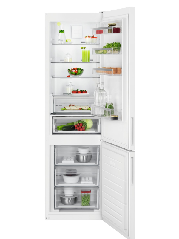 AEG RCB636E3MW - White Freestanding 60/40 Frost Free Fridge Freezer - E energy