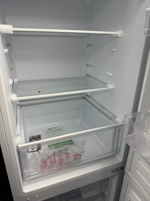 sia SFF17650W - White Freestanding 50/50 Fridge Freezer - F energy - Display
